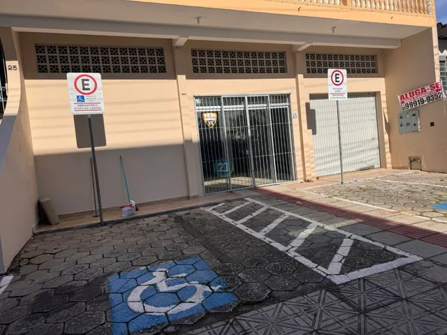 Imagem 6: Alugo Sala Comercial no Bairro Barreiros, em São José, com 190M² e 03 Vagas de Garagem Rotativa