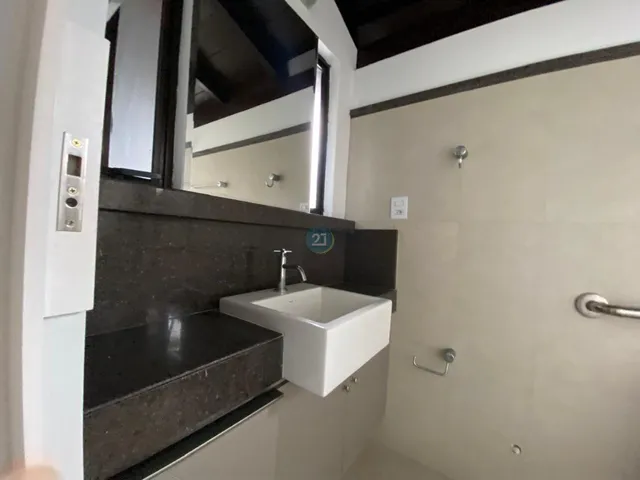 Imagem 2: Cobertura Mobiliada para Locação , com 01 Quarto, 2 Salas, 01 Banheiro e 49,00 M2 de Área!
