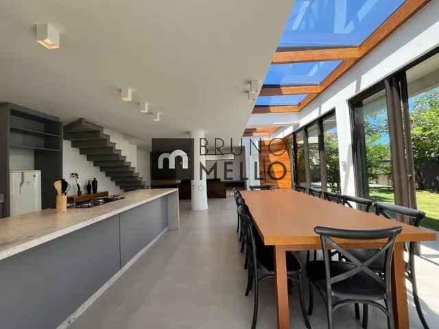 Imagem 3: Casa para Locação com 6 Suítes À 200M da Praia do Campeche em Florianópolis/Sc
