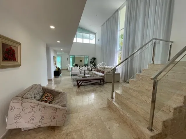 Imagem 2: Casa em Busca Vida com 2 Pavimentos, 4 Suítes, 2 Varandas com 436,90M² de Terreno, Camaçari, Bahia