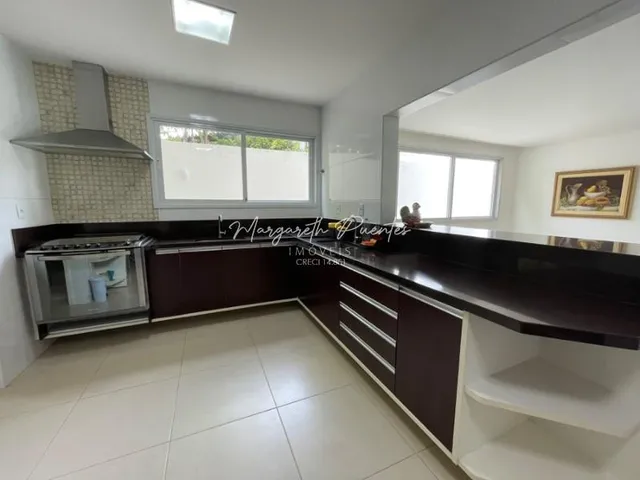 Imagem 6: Casa em Busca Vida com 2 Pavimentos, 4 Suítes, 2 Varandas com 436,90M² de Terreno, Camaçari, Bahia