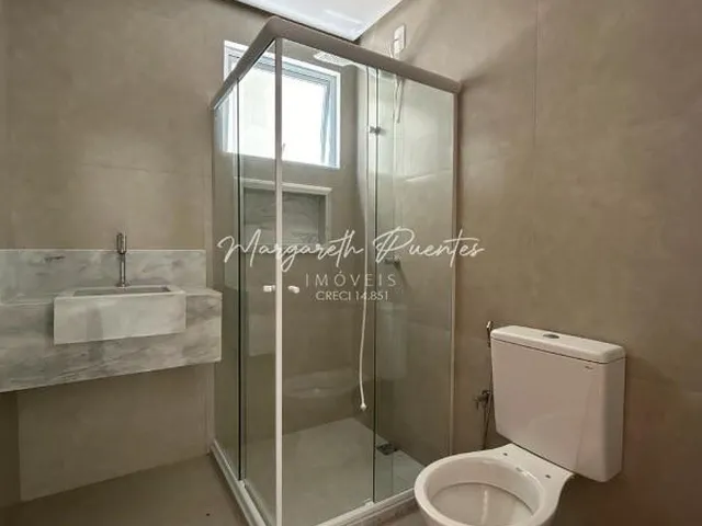 Imagem 13: Casa Nova a Venda em Condomínio Localizado em Abrantes, 4 Suítes Sendo 2 C/ Closet, Piscina Privativa !