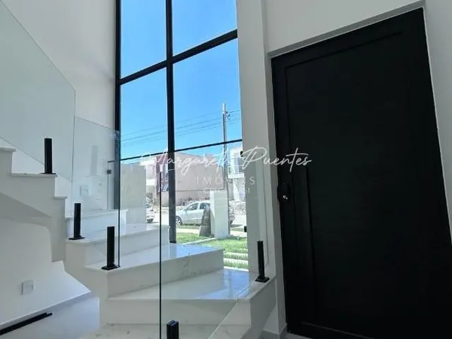 Imagem 10: Casa Nova a Venda em Condomínio Localizado em Abrantes, 4 Suítes Sendo 2 C/ Closet, Piscina Privativa !