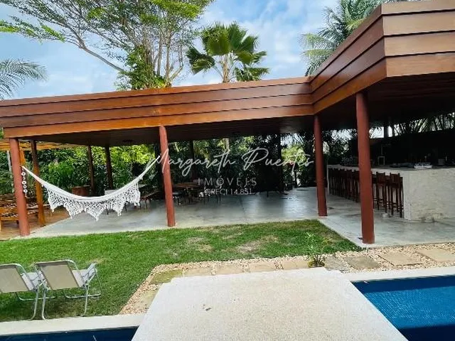 Imagem 12: Casa Estilo Rústico, 4 Dormitórios, Sendo 2 Suítes, Linda Área Gourmet Integrada com a Piscina, Salas e Jardim