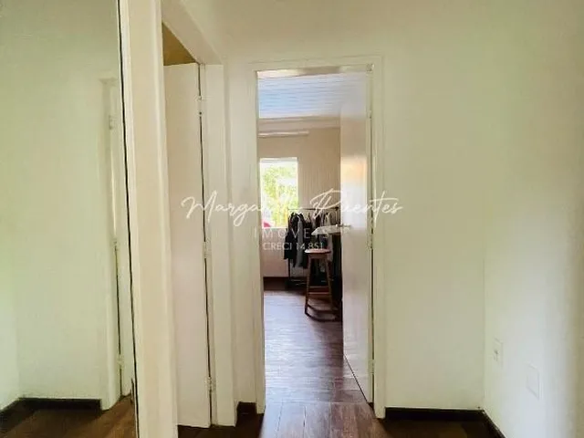 Imagem 5: Casa Estilo Rústico, 4 Dormitórios, Sendo 2 Suítes, Linda Área Gourmet Integrada com a Piscina, Salas e Jardim