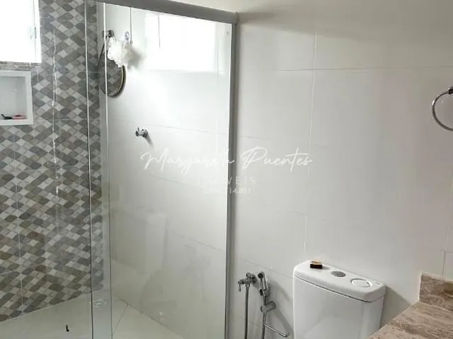 Imagem 12: Casa Oportunidade em Sub Condominio de Busca Vida, 4 Dormitórios, Área Verde Num Terreno de 1.201 M2