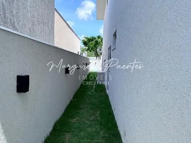 Imagem 3: Excelente Casa Nova no Condomínio Hortoville /Abrantes, 4 Suítes e Piscina Privativa e Área