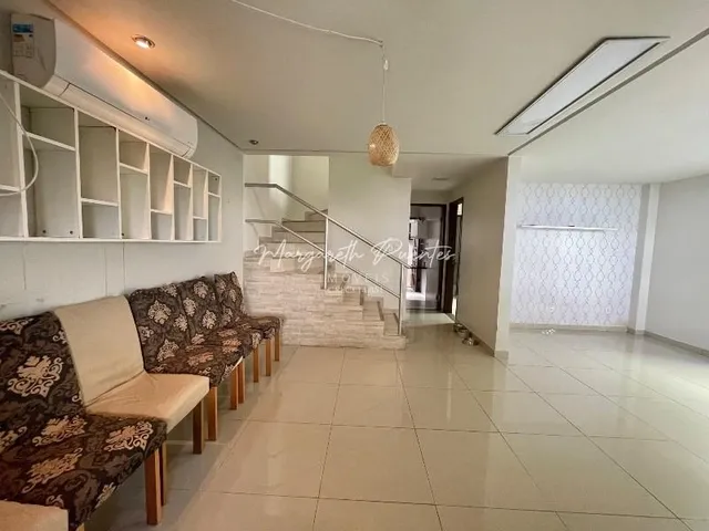 Imagem 2: Casa em Condomínio, 4 Quartos, 2 Suítes ( 1 Térrea) e Master C/ Hidromassagem, Piscina Privativa, Energia Solar