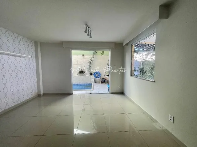 Imagem 9: Casa em Condomínio, 4 Quartos, 2 Suítes ( 1 Térrea) e Master C/ Hidromassagem, Piscina Privativa, Energia Solar