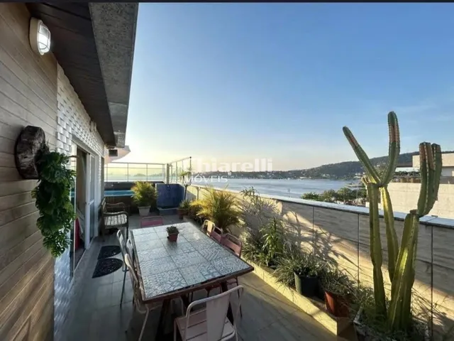 Imagem 5: Cobertura À Venda em Charitas, Niterói: 3 Quartos, 1 Suíte, 2 Vagas e 280 M² de Área. Confira!