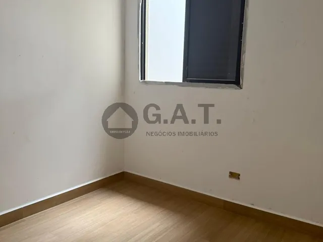 Imagem 9: Casa À Venda em Sorocaba-Sp, Parque Cristina Santa, 2 Quartos, 1 Suíte, 2 Salas, 2 Banheiros, 1 Vaga, 100M²