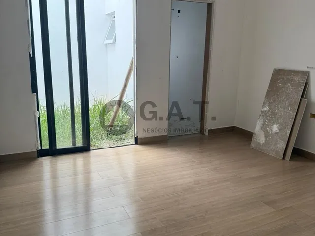 Imagem 4: Casa À Venda em Sorocaba-Sp, Parque Cristina Santa, 2 Quartos, 1 Suíte, 2 Salas, 2 Banheiros, 1 Vaga, 100M²