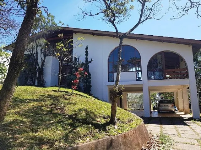 Imagem: Belíssima Chácara em Mairiporã com Piscina