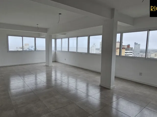 Imagem 2: Apartamento 3 Dormitórios com Vista Mar e Lagoa