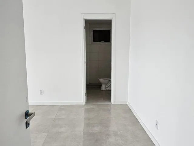 Imagem 9: Apartamento 3 Dormitórios com Vista Mar e Lagoa