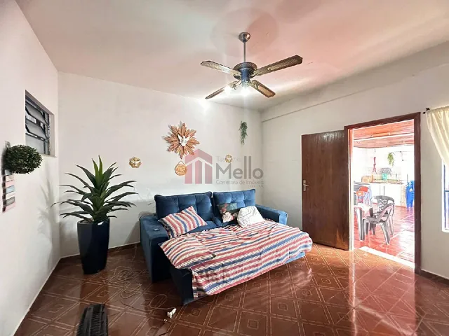 Imagem 6: Casa Ampla À Venda em Umuarama-Pr, Zona I: 3 Quartos, 1 Suíte, 3 Salas, 2 Banheiros, 1 Vaga, 180,40 M² de Área