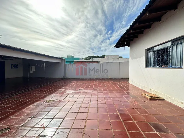 Imagem 15: Casa Ampla À Venda em Umuarama-Pr, Zona I: 3 Quartos, 1 Suíte, 3 Salas, 2 Banheiros, 1 Vaga, 180,40 M² de Área