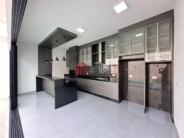 Imagem 14: Casa À Venda em Umuarama-Pr, Jardim Belvedere: 3 Quartos, 1 Suíte, 1 Sala, 3 Banheiros, 3 Vagas de Garagem, 180M²
