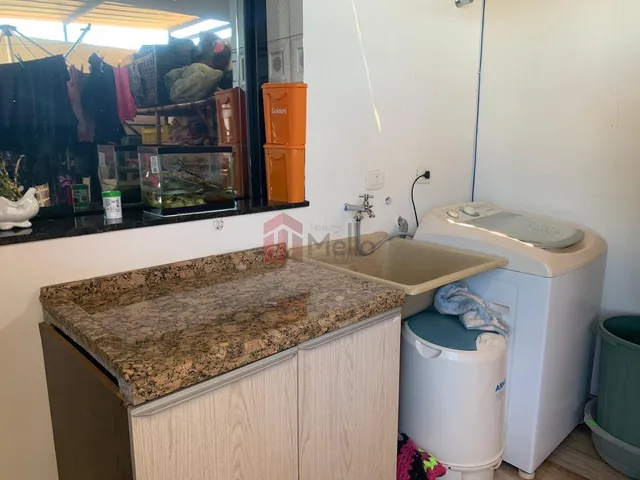 Imagem 15: Casa À Venda em Umuarama-Pr: 3 Quartos, 3 Suítes, 2 Salas, 4 Banheiros, 1 Vaga de Garagem