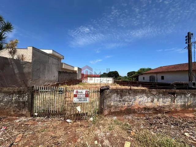 Imagem: Terreno À Venda em Umuarama-Pr, Bairro