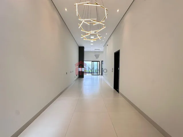 Imagem 11: Imperdível: Casa À Venda em Umuarama-Pr, Zona Ii, 3 Quartos, 1 Suíte, 3 Banheiros, 3 Vagas, 184M². Venha Conferir!