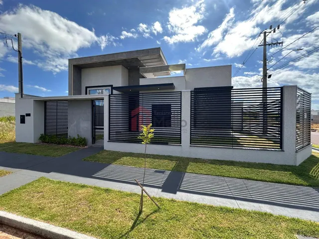 Imagem 7: Casa À Venda em Umuarama-Pr, Parque Residencial Ônix: 3 Quartos, 1 Suíte, 2 Salas, 3 Banheiros, 2 Vagas de Garagem!