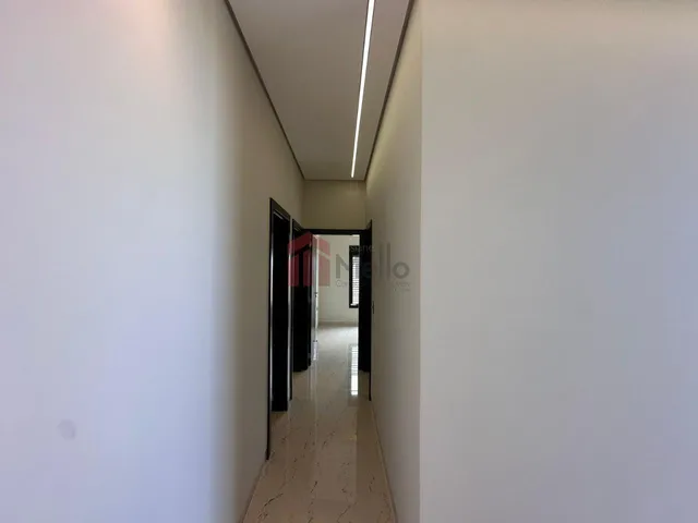 Imagem 5: Casa À Venda em Umuarama-Pr, Parque Residencial Ônix: 3 Quartos, 1 Suíte, 2 Salas, 3 Banheiros, 2 Vagas de Garagem!