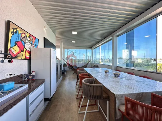 Imagem 2: Casa de Luxo À Venda em Umuarama-Pr, Jardim Tupã: 4 Quartos, 4 Suítes, 1 Sala, 4 Banheiros, 4 Vagas, 187M². Imperdível!