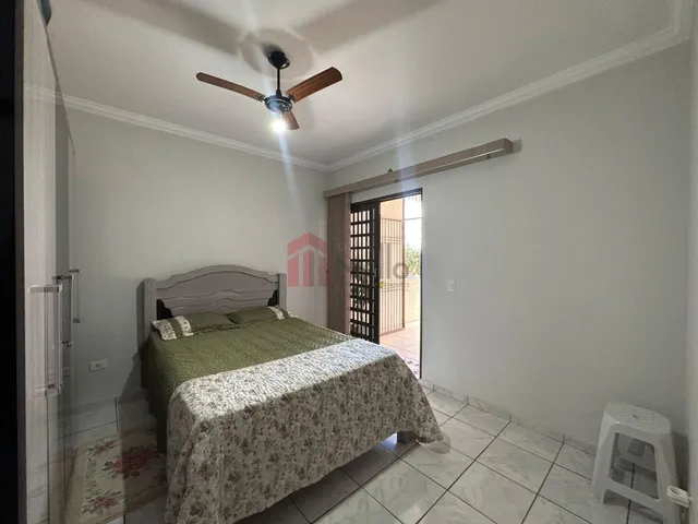 Imagem 6: Imperdível Casa À Venda em Umuarama-Pr, Parque Bandeirantes: 5 Quartos, 1 Suíte, 1 Sala, 2 Banheiros, 180,00M²