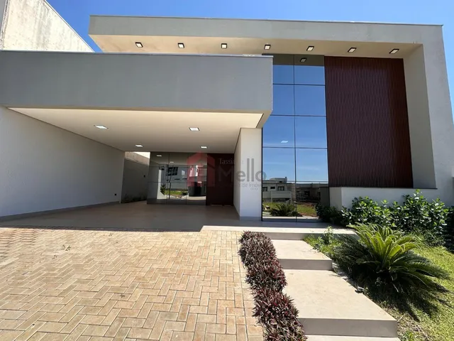 Imagem: Casa de Alto Padrão À Venda em Condomínio