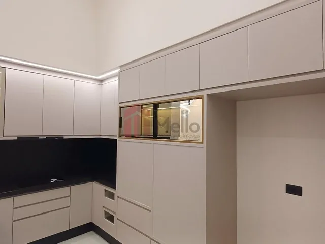 Imagem 2: Venda de Casa em Condomínio na Zona I de Umuarama-Pr: 3 Quartos, 3 Suítes, 2 Salas, 4 Banheiros, 194M². Venha Conferir!