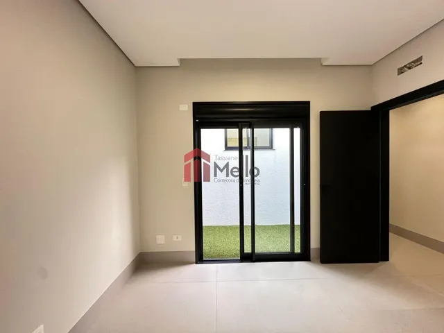 Imagem 3: Casa de 3 Quartos com Suíte À Venda em Umuarama-Pr, Parque Residencial Interlagos II - 195,23M² de Área!