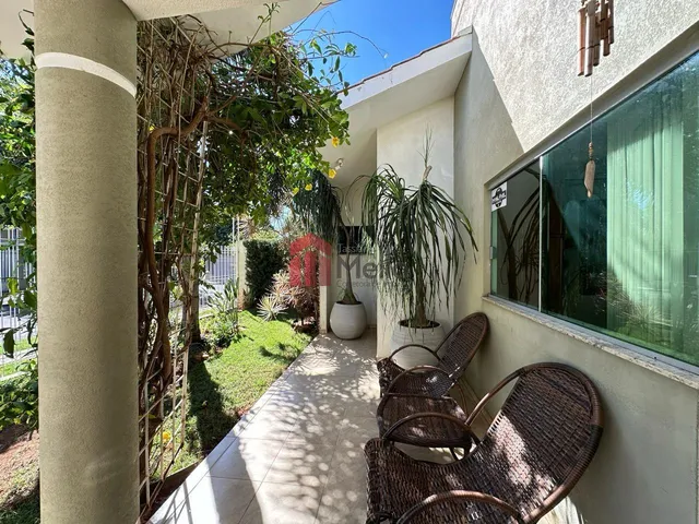 Imagem 15: Imperdível! Casa À Venda em Umuarama-Pr, 4 Quartos, 2 Suítes, 201M² no Parque Bandeirantes. Venha Conferir!