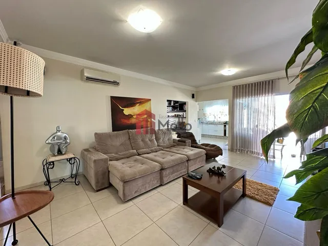 Imagem 5: Imperdível! Casa À Venda em Umuarama-Pr, 4 Quartos, 2 Suítes, 201M² no Parque Bandeirantes. Venha Conferir!