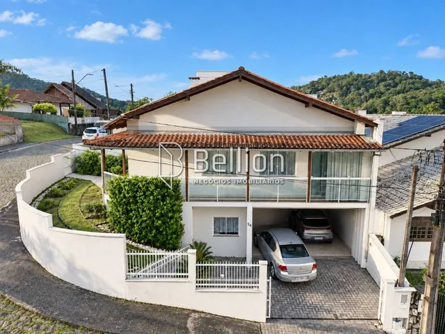 Imagem: Casa com 3 Quartos e Suíte À Venda no