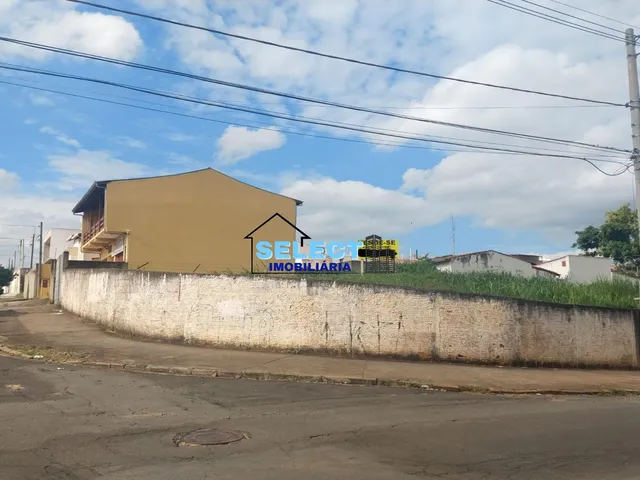 Imagem: Terreno a Venda com 1219 M² no Parque Jambeiro