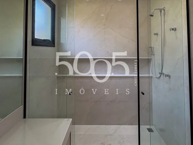 Imagem 4: Casa Térrea À Venda no Condomínio Villas do Golfe com 275M² e 3 Suítes