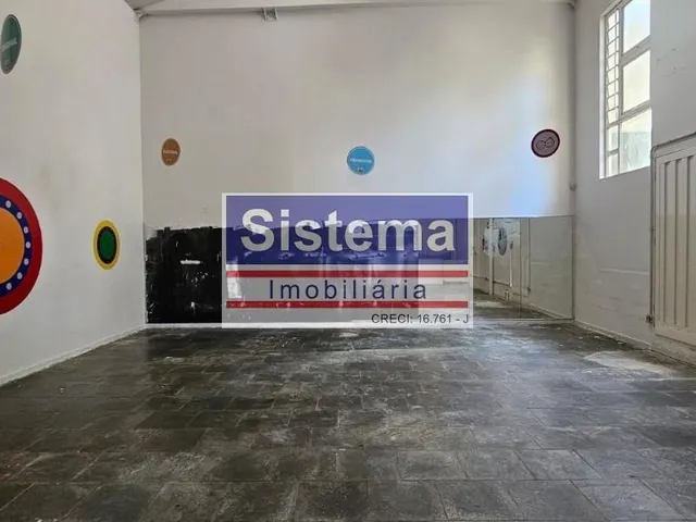 Imagem 2: 0 Loja com 6 banheiros