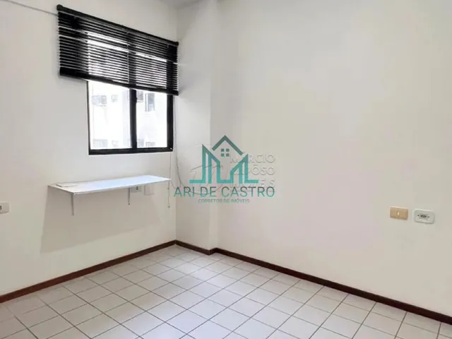 Imagem 3: Apartamento com 3 Quartos e Varanda À Venda na Ponta Verde com 59M²