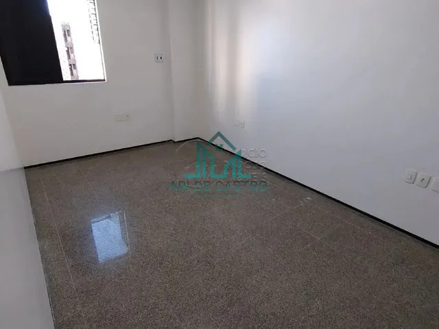 Imagem 6: Apartamento com 3 Quartos, 102M² e Varanda em Andar Alto À Venda na Ponta Verde - Maceió Alagoas