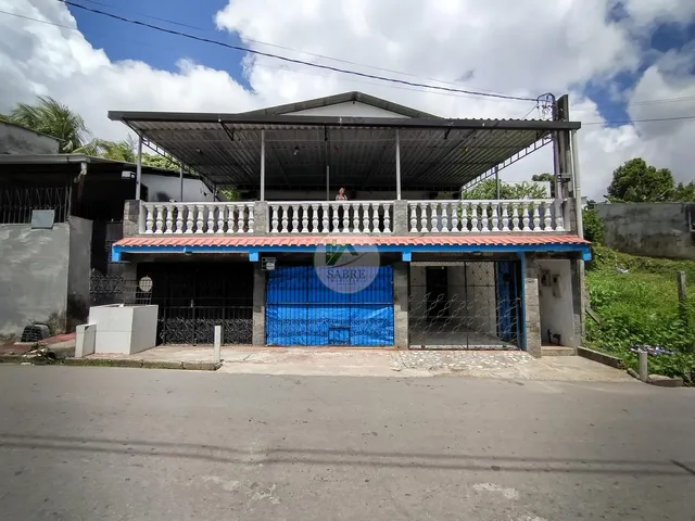 Imagem: Casa com Apartamentos a Venda no Bairro