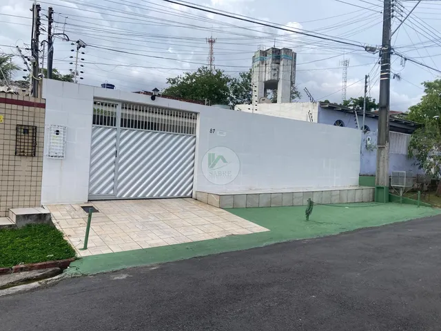 Imagem: Casa com 3 Quartos À Venda no Conjunto