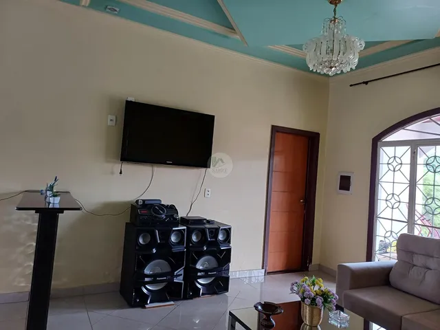 Imagem 2: Casa com 5 Quartos a Venda no Bairro Novo Aleixo, Manaus