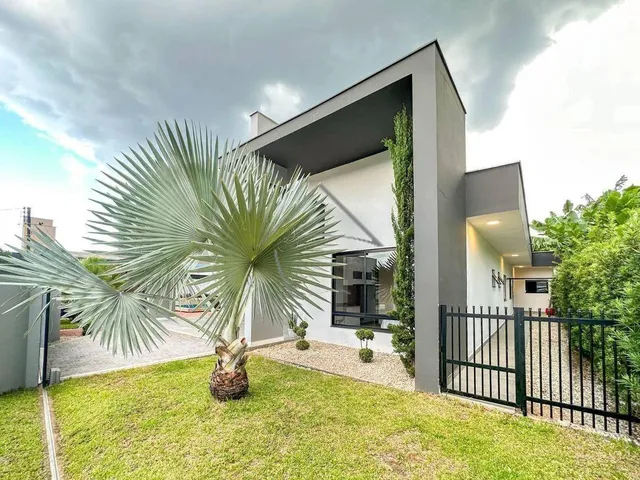 Imagem: Casa com 4 Suítes À Venda,551.00 M²