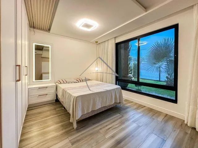 Imagem 3: Casa com 4 Suítes À Venda,551.00 M², Sao Luis, Jaragua do Sul - Sc