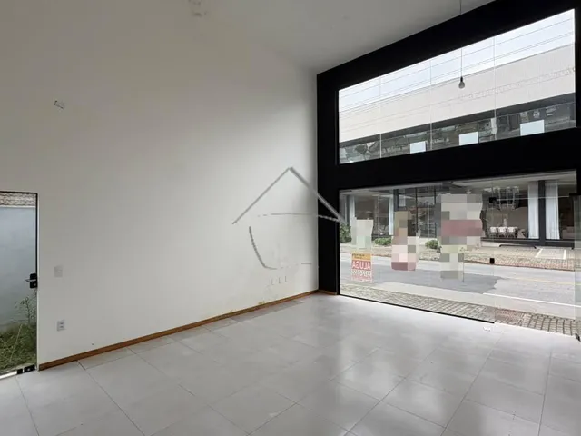 Imagem 2: Sala Comercial com Vitrine para Locação no Bairro São Luis - Jaragua do Sul