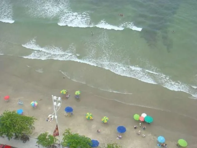 Imagem 3: Frente Mar em Predio com Piscina !!!
