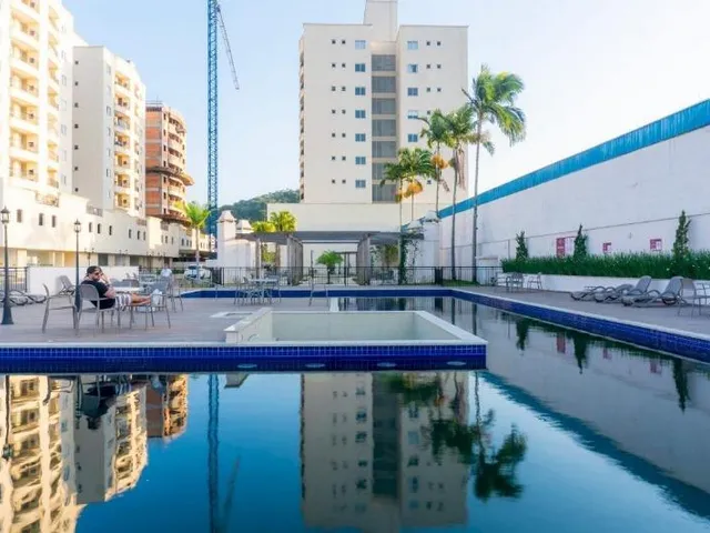 Imagem 14: Apartamento em Condominio com Lazer em Camboriú- Sacada com Churrasqueira