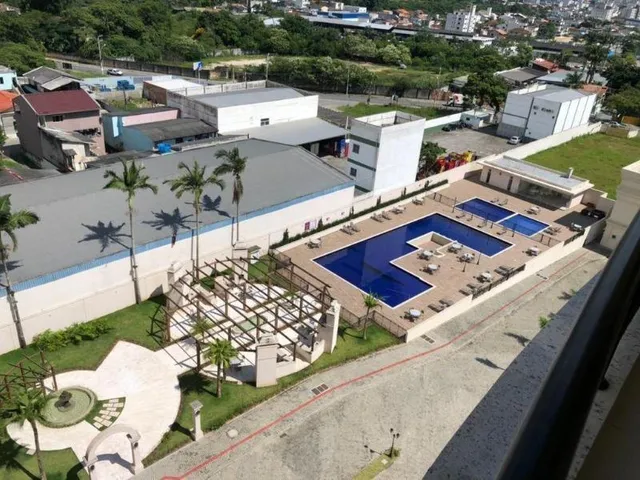 Imagem 11: Apartamento em Condominio com Lazer em Camboriú- Sacada com Churrasqueira