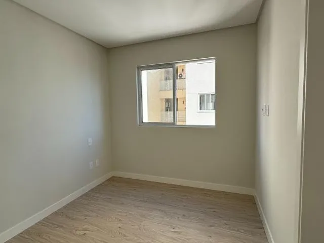 Imagem 8: Apartamento em Condominio com Lazer em Camboriú- Sacada com Churrasqueira